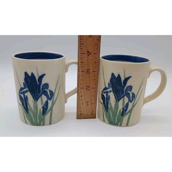 2 Otagiri Blue Iris Mugs Hand Painted Vtg Floral Flowers - Picture 3 of 6